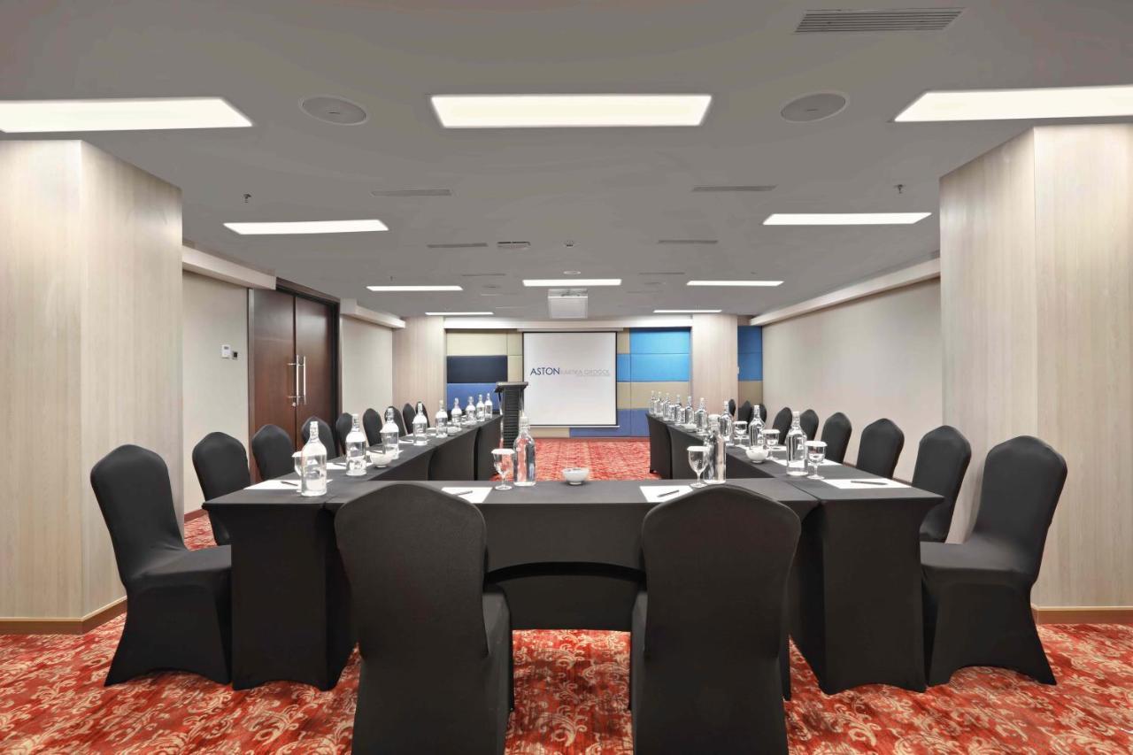 Aston Kartika Grogol Hotel & Conference Center Jakarta Exterior foto