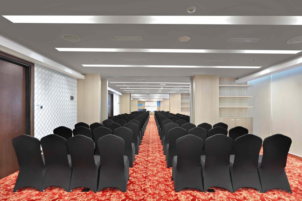 Aston Kartika Grogol Hotel & Conference Center Jakarta Exterior foto