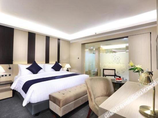 Aston Kartika Grogol Hotel & Conference Center Jakarta Exterior foto