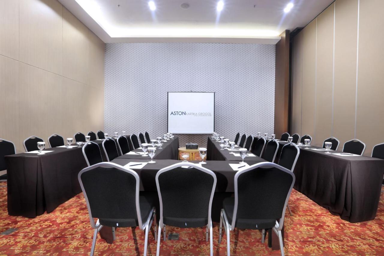 Aston Kartika Grogol Hotel & Conference Center Jakarta Exterior foto