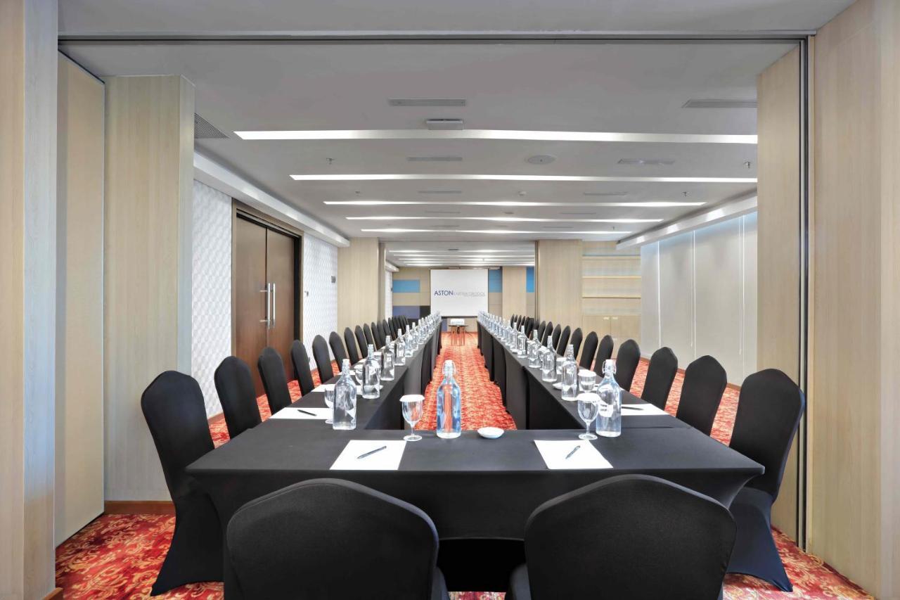 Aston Kartika Grogol Hotel & Conference Center Jakarta Exterior foto