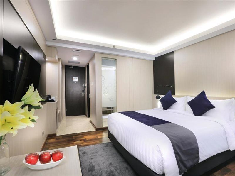 Aston Kartika Grogol Hotel & Conference Center Jakarta Exterior foto